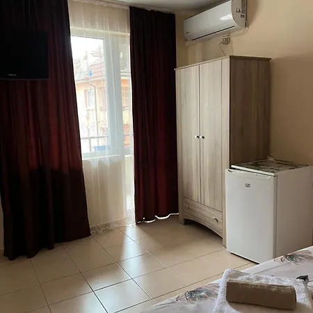 بيت ضيافة Milchevi سوزوبول