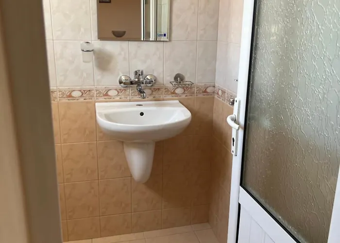 Milchevi Konukevi Süzebolu